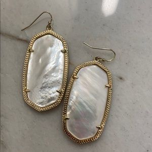 kendra scott statement earrings
